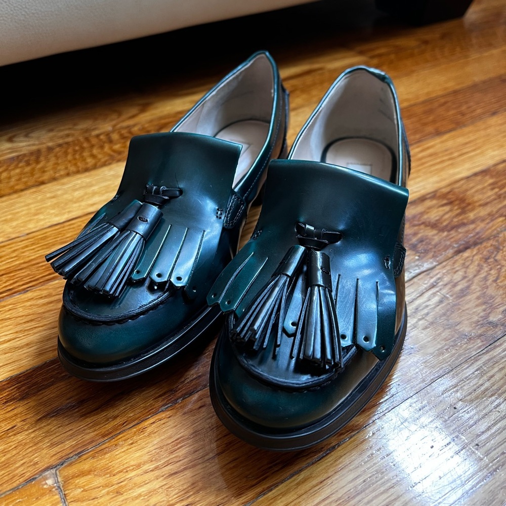 Clark’s Busby Folly Loafers in Dark Green